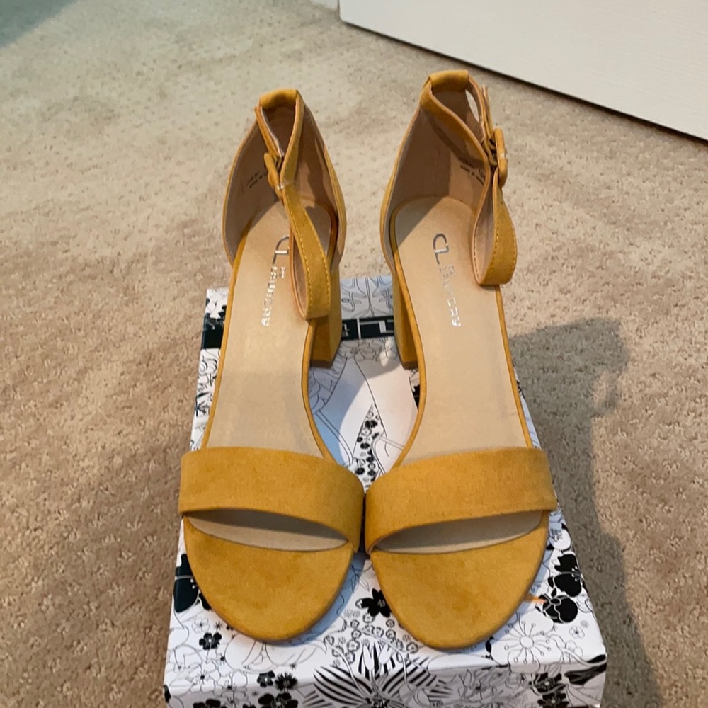 Chinese Laundry Super Suede mustard color sandals.